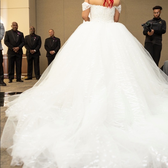 Princess wedding ball gown - Picture 2 of 9